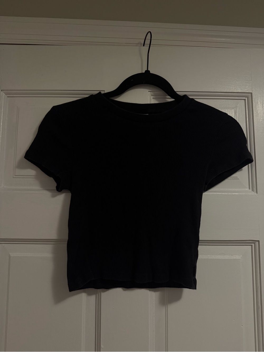 TNA Black Ribbed Short Sleeve Crop Top